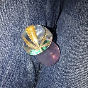 Custom epoxy mushroom 🍄 keychain with my favorite leaf shell 🐚 and ✨